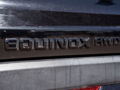 Used 2025 Chevrolet Equinox RS AWD/4WD image 10