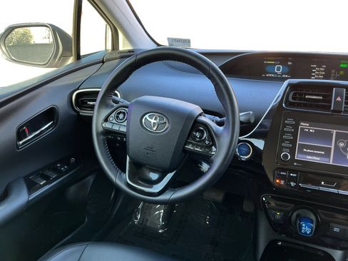 Used 2022 Toyota Prius Nightshade image 11