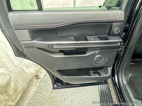 Certified 2023 Ford Expedition Limited image 25