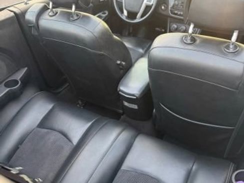 Used 2011 Chrysler 200 S image 9