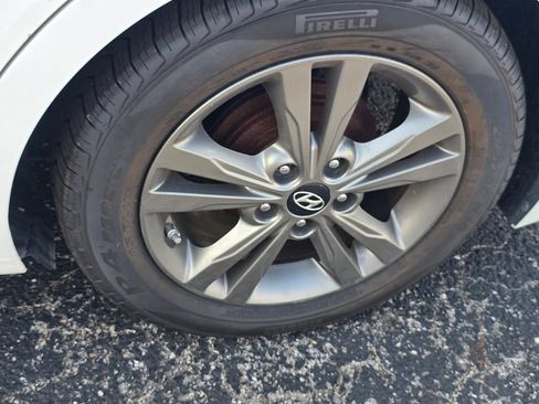 Used 2017 Hyundai Elantra SE w/ SE A/T Tech Package 03 FWD image 21