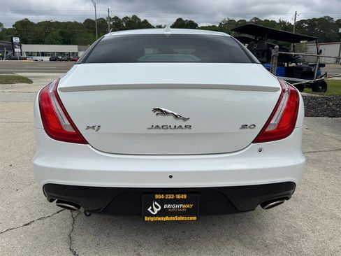 Used 2017 Jaguar XJ R-Sport image 6