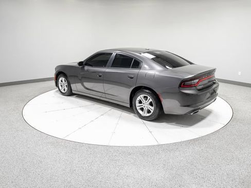 Used 2020 Dodge Charger SXT RWD image 30