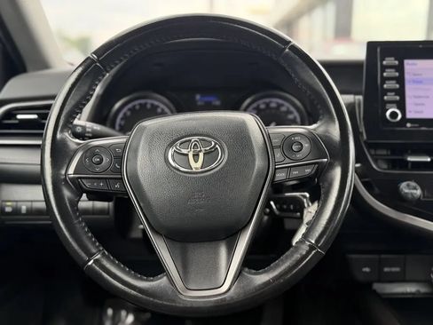 Used 2021 Toyota Camry SE FWD image 14