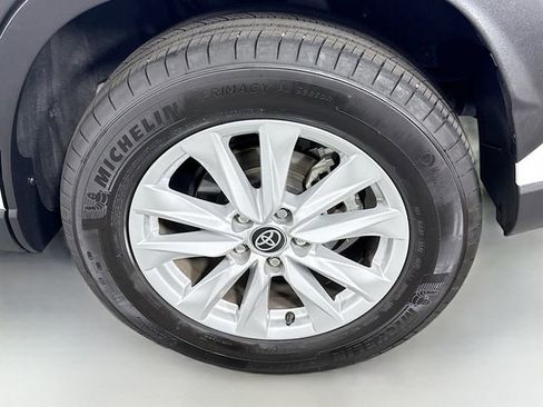 Certified 2023 Toyota Corolla Cross LE FWD image 29