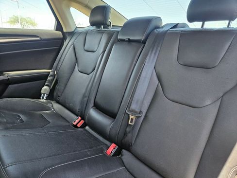 Used 2019 Ford Fusion Energi Titanium FWD image 12
