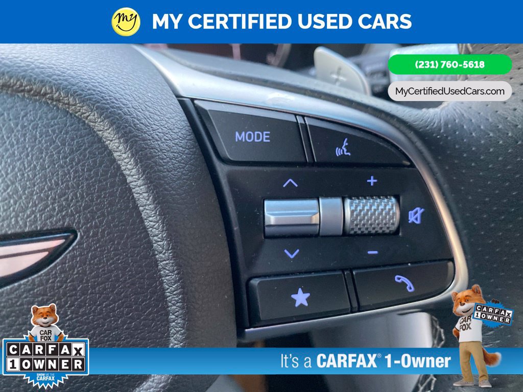 Used 2025 Genesis G70 2.5T RWD image 27