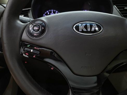 Used 2015 Kia K900 Premium w/ Interior Highline Package RWD image 22