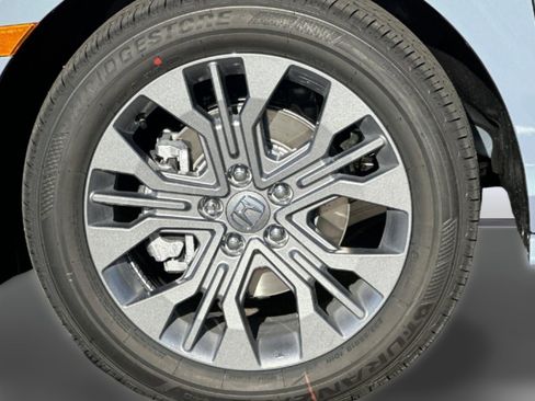 New 2026 Honda Odyssey Touring image 11