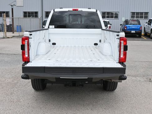 New 2026 Ford F350 King Ranch w/ FX4 Off-Road Package AWD/4WD image 5