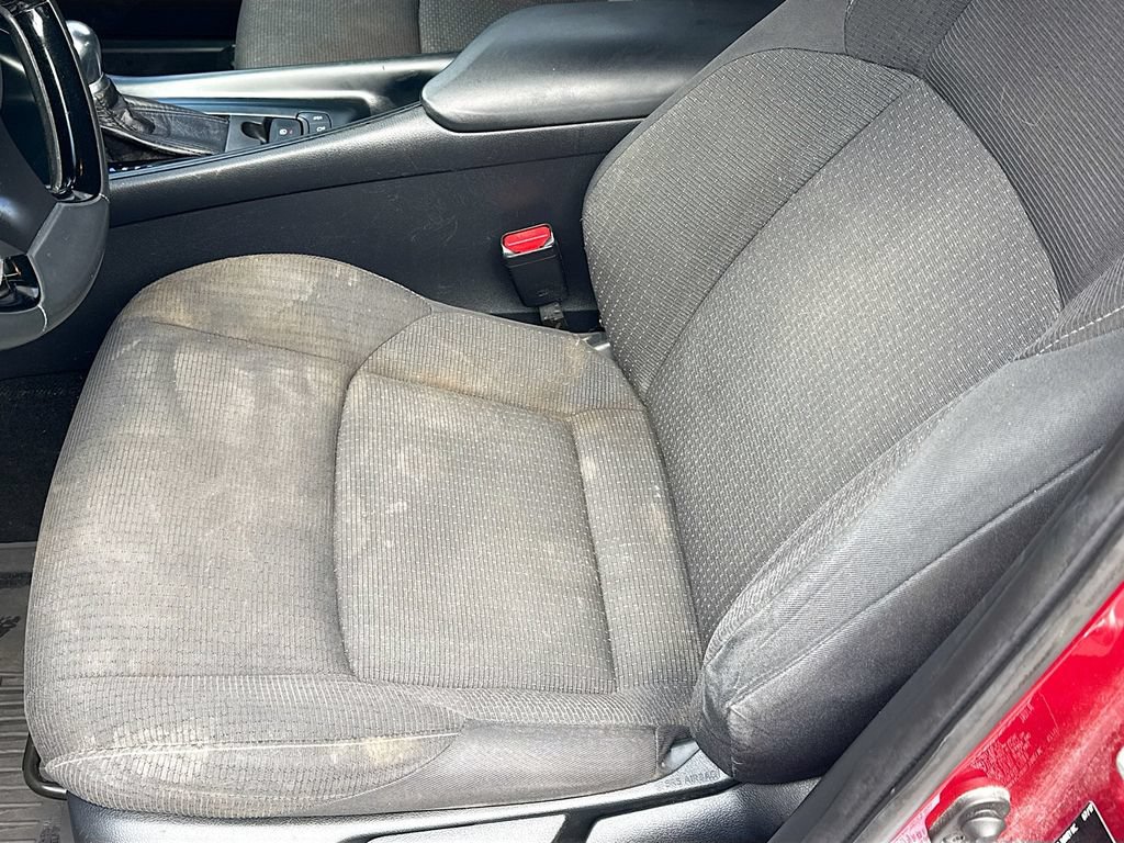 Used 2018 Toyota C-HR XLE FWD image 19
