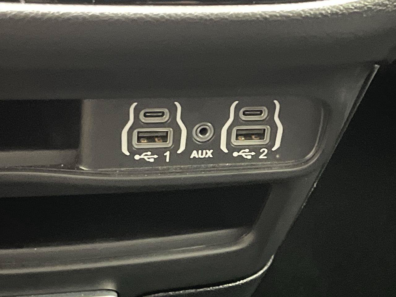 Used 2025 Chrysler Pacifica Select FWD image 24