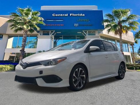 Used 2018 Toyota Corolla iM FWD image 9