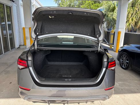 Used 2025 Nissan Sentra SV FWD image 31