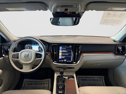 Used 2019 Volvo S60 T6 Momentum w/ Multimedia Package AWD/4WD image 22