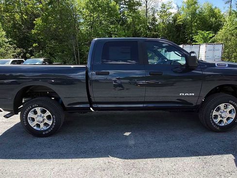 New 2026 RAM 2500 Big Horn AWD/4WD image 9
