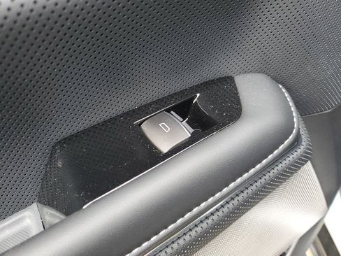 New 2025 GMC Sierra EV Denali image 32