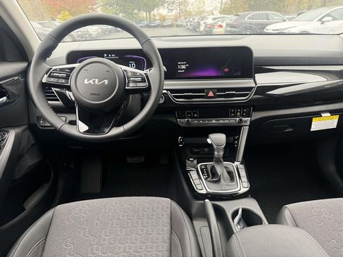 New 2026 Kia Seltos S image 6