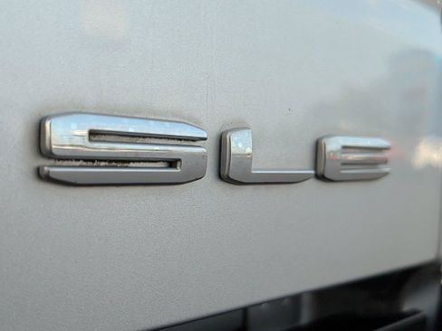Used 2021 GMC Sierra 1500 SLE w/ X31 Off-Road Package AWD/4WD image 36
