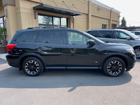 Used 2019 Nissan Pathfinder SL image 7