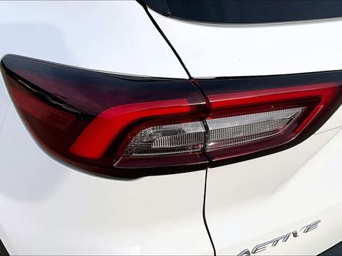 Used 2024 Ford Escape Active image 27