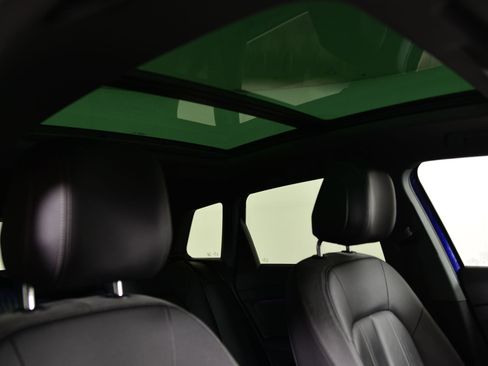 Used 2023 Audi Q4 e-tron Premium Plus w/ Premium Plus image 14