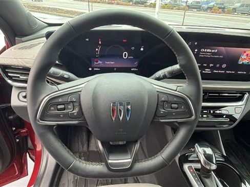 Used 2024 Buick Envista Avenir image 27