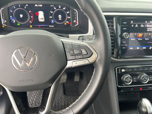 Used 2022 Volkswagen Atlas SE w/ Panoramic Sunroof Package image 19