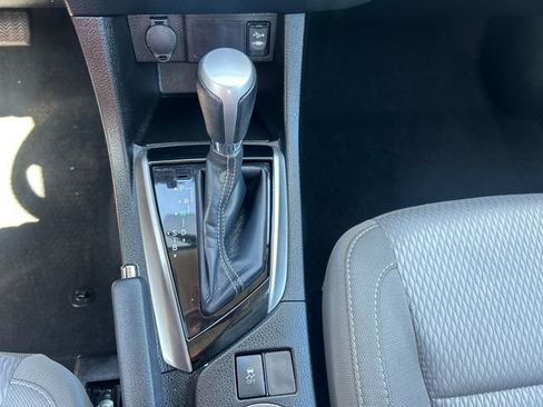 Used 2015 Toyota Corolla LE FWD image 24