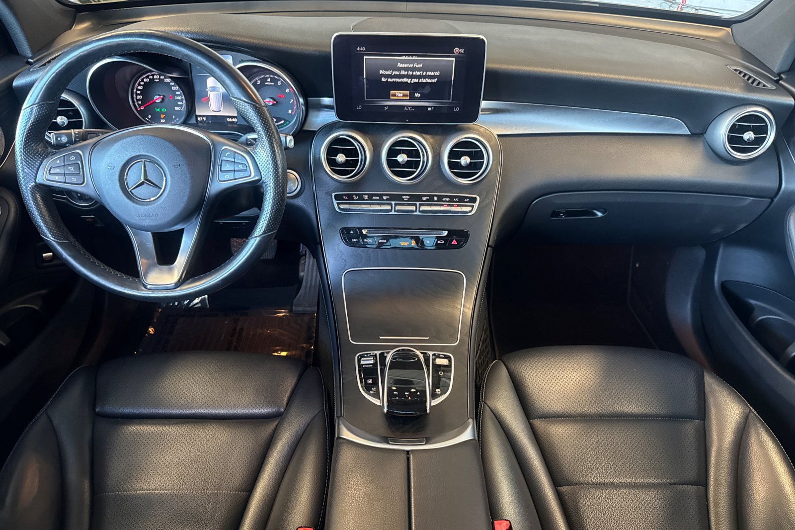 Used 2018 Mercedes-Benz GLC 350e 4MATIC image 14