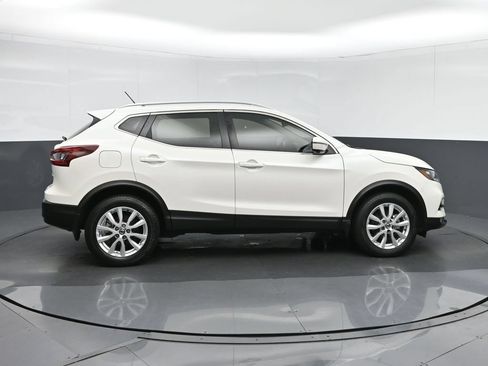 Used 2022 Nissan Rogue Sport SV w/ Technology Package AWD/4WD image 8