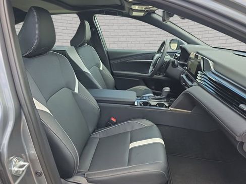 Used 2026 Toyota Camry SE w/ Convenience Package FWD image 11