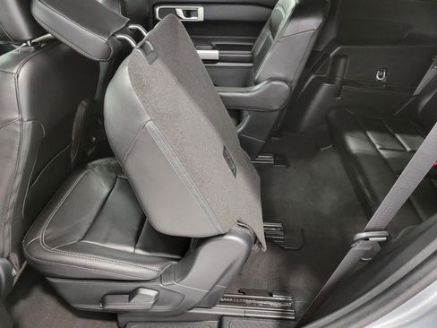 Used 2023 Ford Explorer XLT w/ Equipment Group 202A image 24