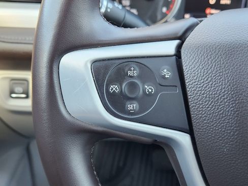 Used 2023 GMC Acadia SLT image 30