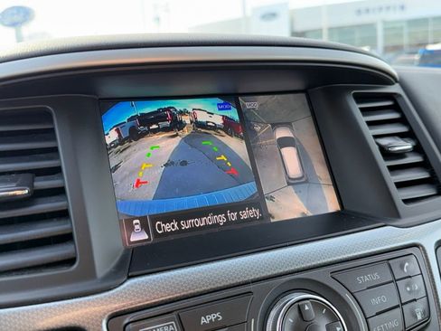 Used 2019 Nissan Pathfinder SL image 22