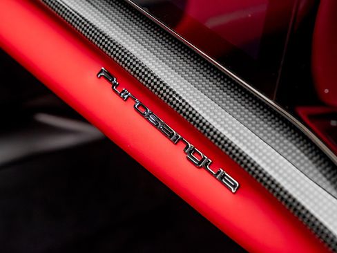 Used 2025 Ferrari Purosangue AWD/4WD image 27