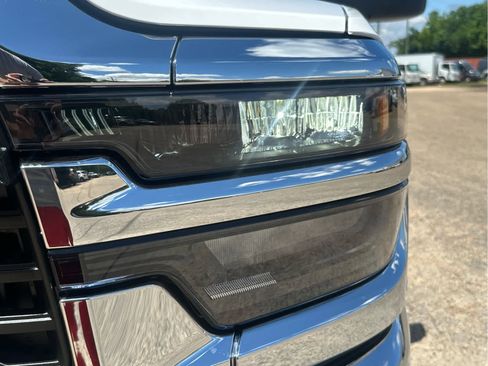 New 2025 RAM 3500 Tradesman image 9