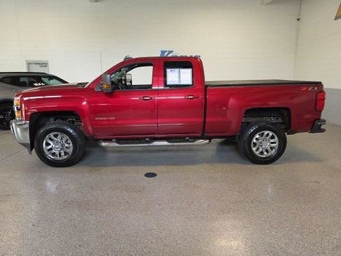 Used 2018 Chevrolet Silverado 2500 LT w/ All Star Edition AWD/4WD image 2