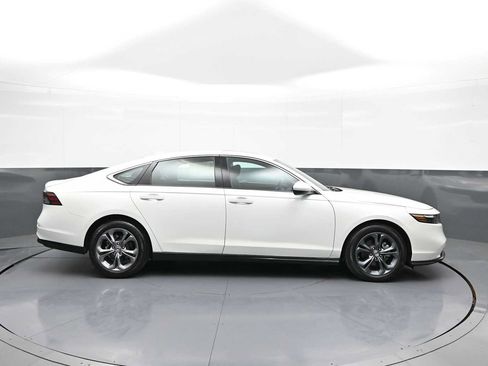 Used 2024 Honda Accord EX image 5