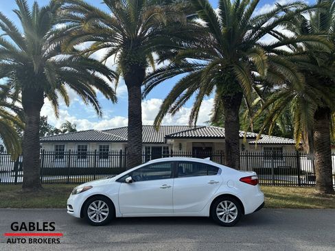 Used 2015 Kia Forte EX image 8