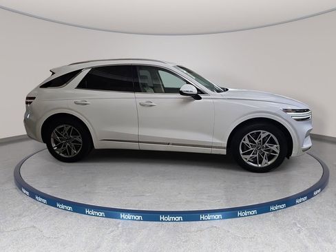Used 2022 Genesis GV70 2.5T w/ Select Package AWD/4WD image 5