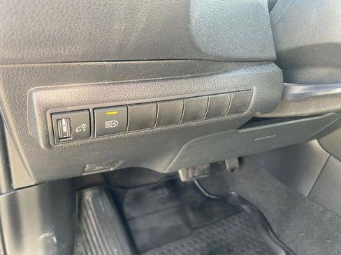 Used 2023 Toyota Corolla LE image 16