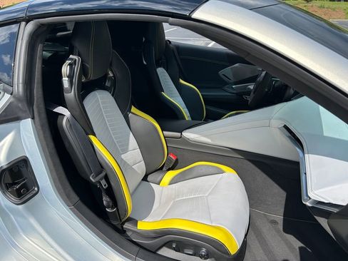 Certified 2021 Chevrolet Corvette Stingray Premium Cpe w/ Body-Color Dual Roof Package RWD image 42