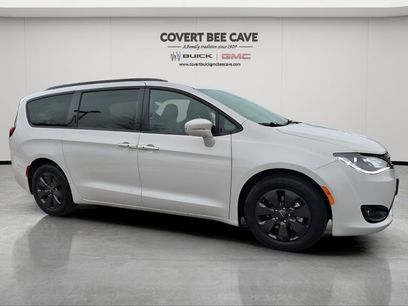 Used 2020 Chrysler Pacifica Limited w/ S Appearance Package