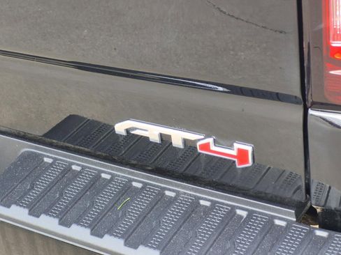 Certified 2024 GMC Sierra 1500 AT4 w/ Technology Package image 8