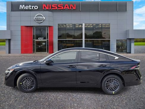New 2027 Nissan Sentra SV w/ Floor Mat Package FWD image 3