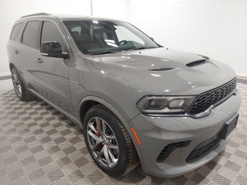 Used 2024 Dodge Durango R/T w/ Tow 'N Go Group AWD/4WD image 4