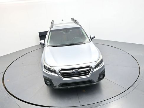 Used 2018 Subaru Outback 2.5i Limited image 19