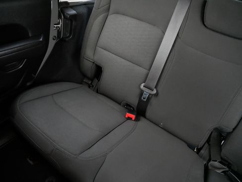 Used 2022 Jeep Wrangler Unlimited Sport image 12