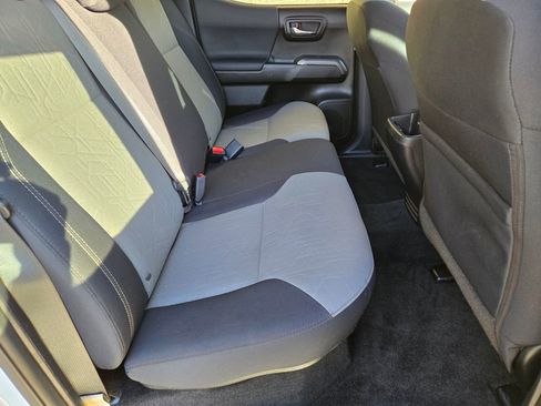 Used 2021 Toyota Tacoma TRD Off-Road w/ Technology Package image 17